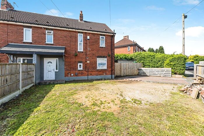 2 Bedroom Semi Detached House For Sale In Leigh Avenue, Tingley, Wakefield, WF3