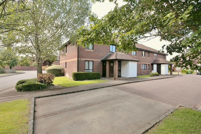 1 Bedroom Flat To Rent In Pebble Drive, Didcot, OX11