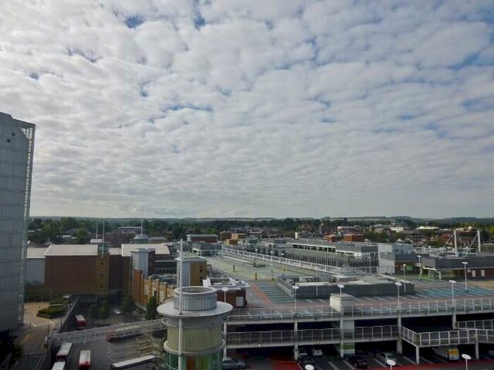 2 Bedroom Flat To Rent In Crown Heights, Alencon Link, Basingstoke, RG21