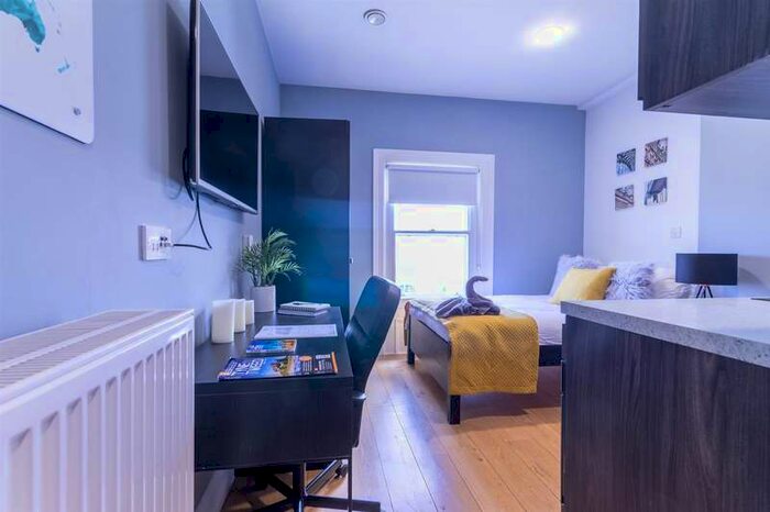 1 Bedroom Studio Flat To Rent In The Bruce Building, Newcastle Upon Tyne, NE1