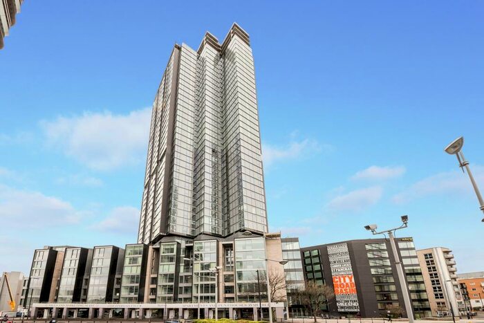 2 Bedroom Flat To Rent In Carrara Tower, City Rd, London, EC1V