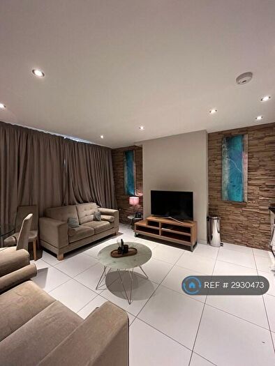 1 Bedroom Flat To Rent In Butts Court, Leeds, LS1
