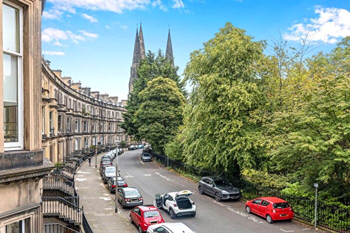 1 Bedroom Flat For Sale In / Grosvenor Crescent, West End, Edinburgh, EH12
