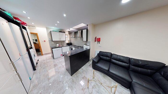 6 Bedroom House To Rent In Dawlish Road, Selly Oak, B29