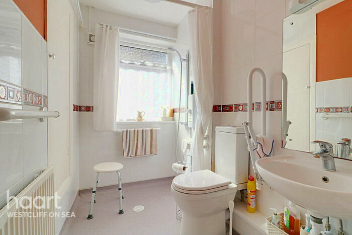 2 Bedroom Semi-Detached Bungalow For Sale In Thornford Gardens, Southend-On-Sea, SS2