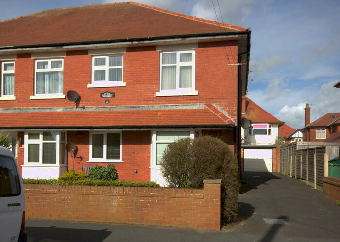 2 Bedroom Apartment To Rent In The Boulevard, St Annes, FY8