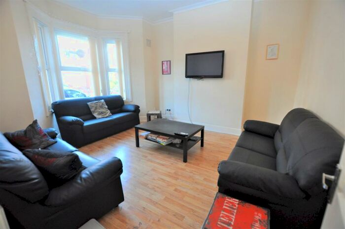 8 Bedroom Terraced House To Rent In Cavendish Place, Jesmond, Newcastle Upon Tyne, NE2