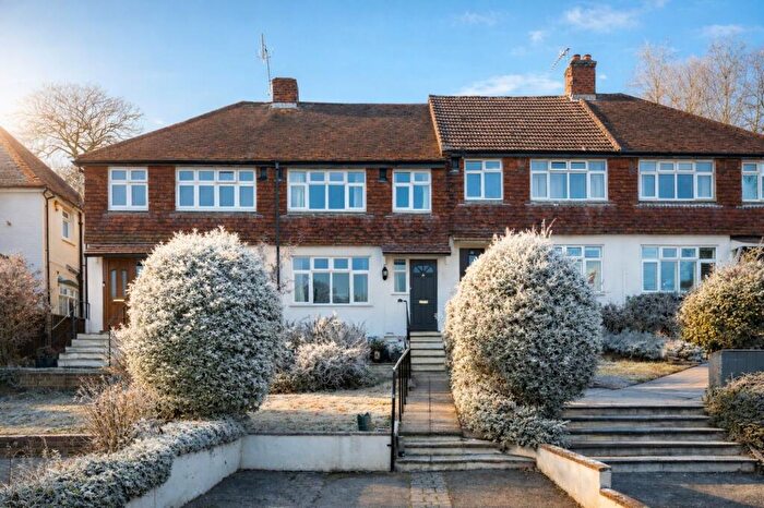 3 Bedroom Terraced House For Sale In Leigh Road, Cobham, KT11