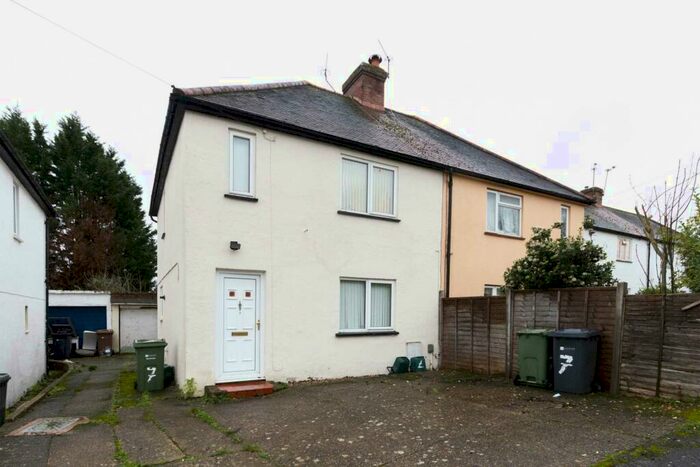 4 Bedroom Semi-Detached House To Rent In Durham Close, Guildford, GU2