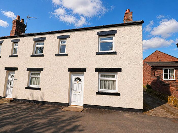 2 Bedroom Cottage For Sale In Bull Hill, Little Neston, Little Neston, CH64