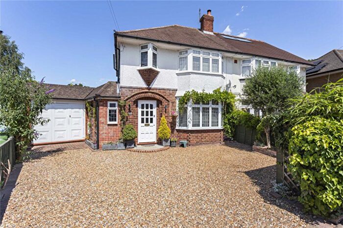 3 Bedroom Semi-Detached House For Sale In Holly Avenue, Walton-on-Thames, Surrey, KT12