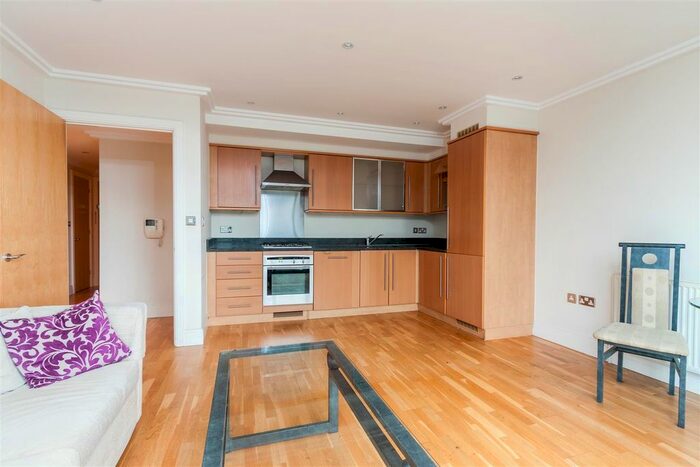 1 Bedroom Flat To Rent In Ferry Quays, Brentford Riverside, TW8
