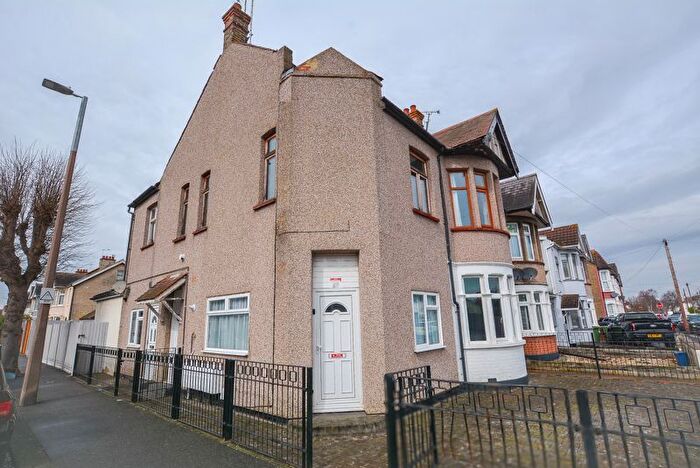 1 Bedroom Flat To Rent In Lonsdale Road, Southend-On-Sea, SS2