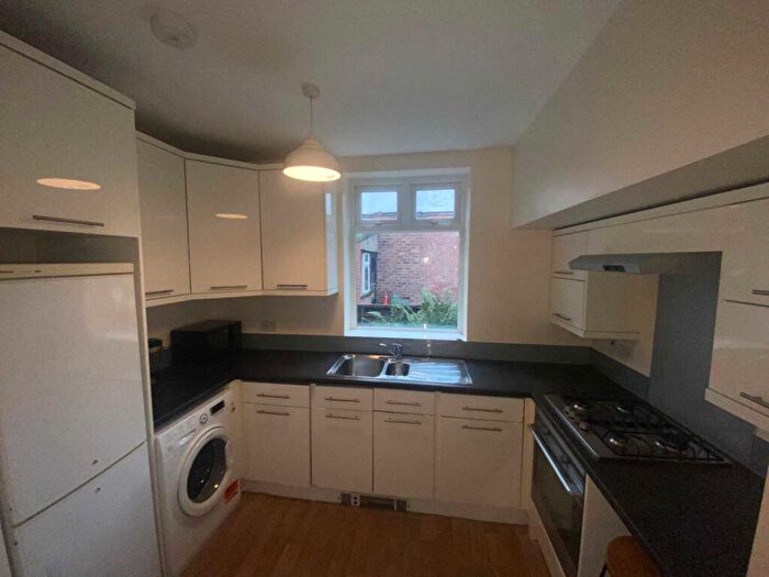 3 Bedroom Semi-Detached House To Rent In Parsonage Road, Manchester, M20