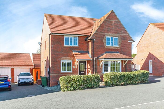 4 Bedroom Detached House For Sale In Aintree Road, Corby, NN18