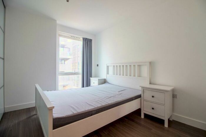 1 Bedroom Flat For Sale In Mill Park, Cambridge, CB1