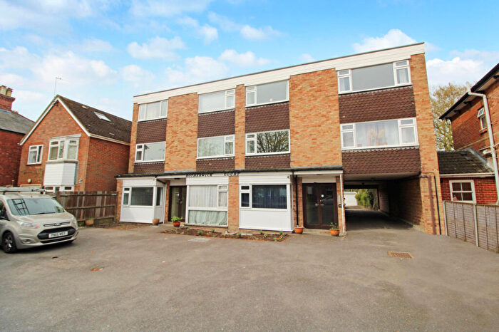 1 Bedroom Apartment For Sale In Rotherwick Court, Alexandra Road, Farnborough, GU14