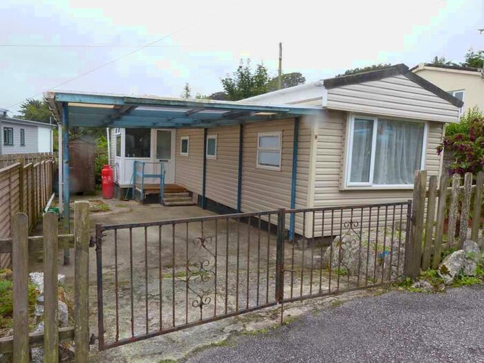 2 Bedroom Park Home For Sale In Atwell Farm Park, Luxulyan, PL30