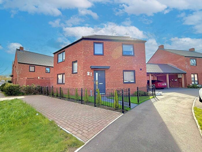 3 Bedroom Detached House For Sale In Box Crescent, Linmere, LU5