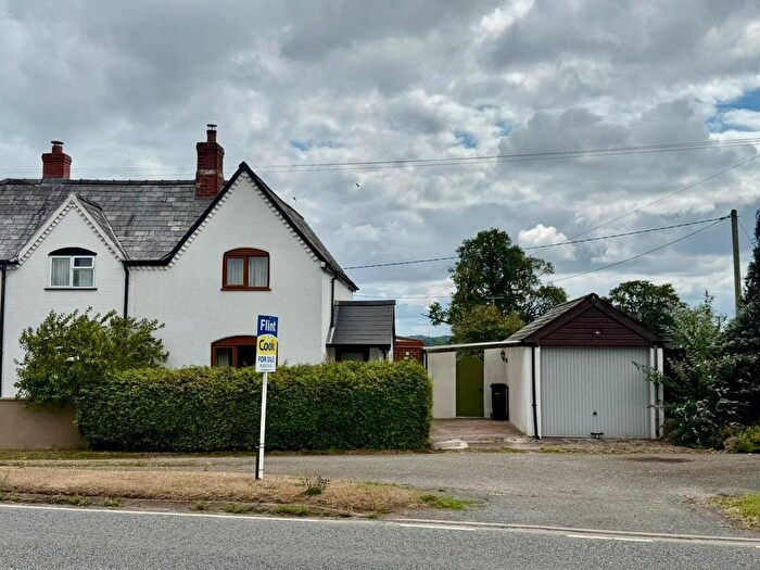 2 Bedroom Semi-Detached House For Sale In Court View, Allensmore, Hereford, HR2