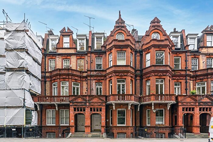 1 Bedroom Flat To Rent In Lower Sloane Street, London, SW1W