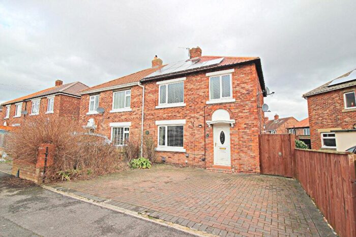 3 Bedroom Semi-Detached House For Sale In Pelaw Avenue, Chester Le Street, DH2