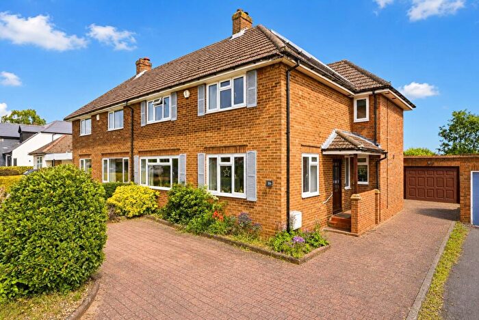 4 Bedroom Semi Detached House For Sale In Abbey Avenue, St. Albans, Hertfordshire, AL3