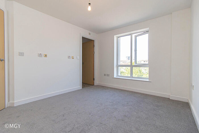 2 Bedroom Apartment To Rent In Overstone Court, Dumballs Road, Cardiff, CF10