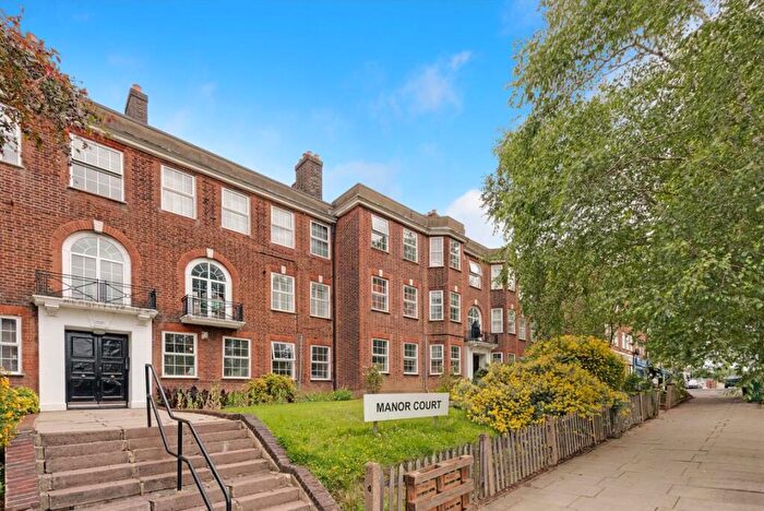 3 Bedroom Flat To Rent In Aylmer Road, East Finchley, N2