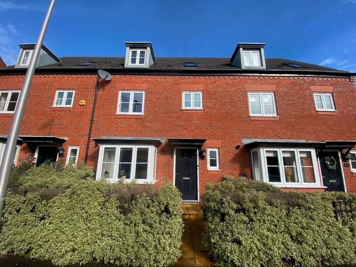 4 Bedroom Town House For Sale In Barnton Way, Sandbach, CW11