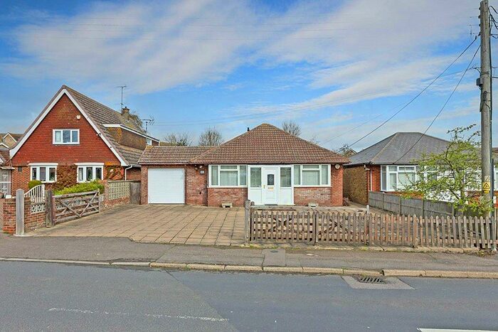 3 Bedroom Bungalow To Rent In School Lane, Iwade, Sittingbourne, ME9