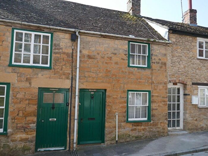 2 Bedroom Terraced House To Rent In Newland, Sherborne, DT9
