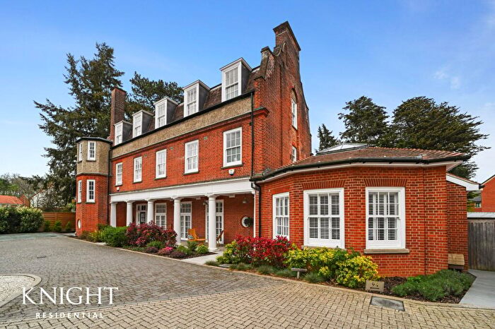 3 Bedroom Semi Detached House For Sale In Whitmore Drive, Colchester, CO4