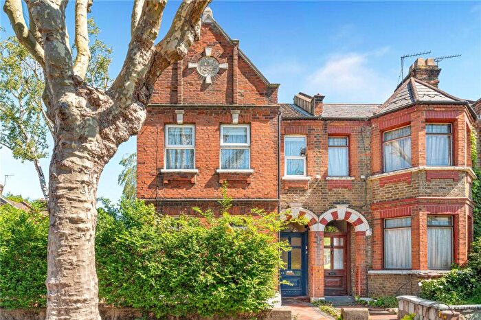 1 Bedroom Flat For Sale In Edward Road, Walthamstow, London, E17