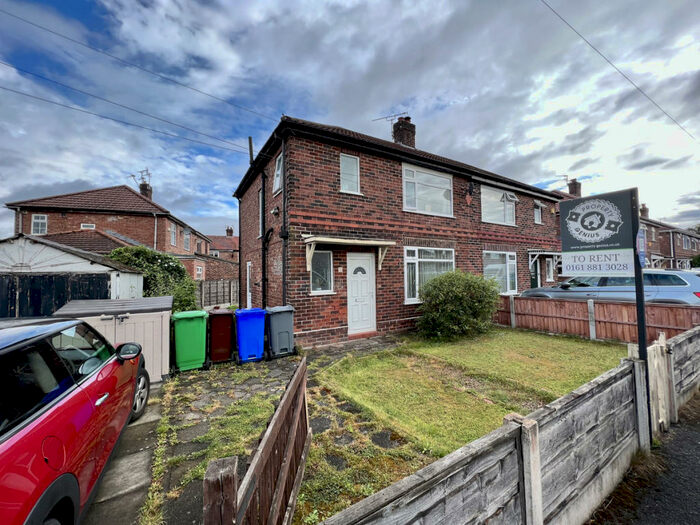 3 Bedroom Semi-Detached House To Rent In Greylands Road, Manchester, M20