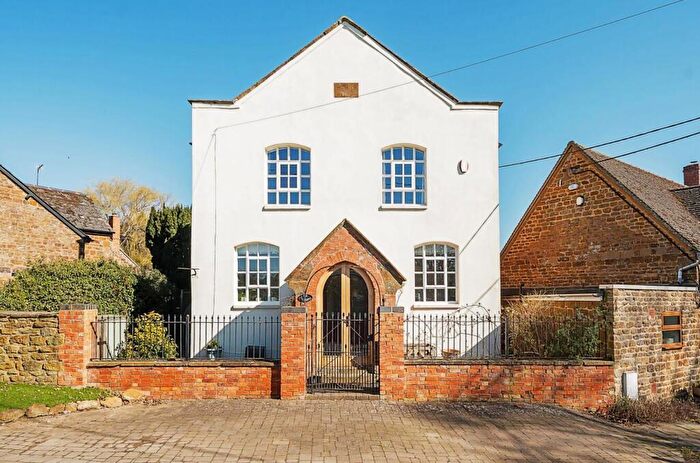 4 Bedroom Detached House For Sale In The Green, Byfield, Daventry, NN11