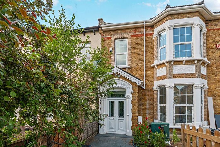 4 Bedroom Detached House For Sale In Lennard Road, London, SE20