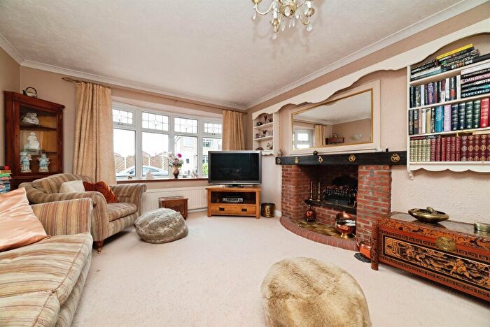 2 Bedroom Detached Bungalow For Sale In Cedarwood Drive, Hull, HU5