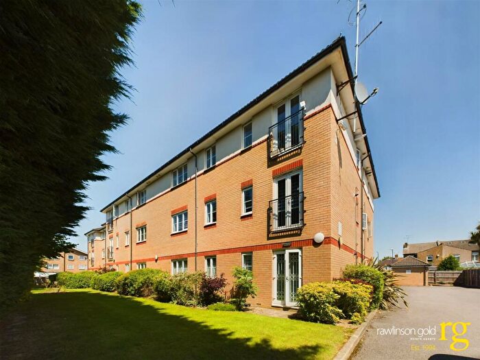 2 Bedroom Flat For Sale In Collapit Close, Harrow, HA1