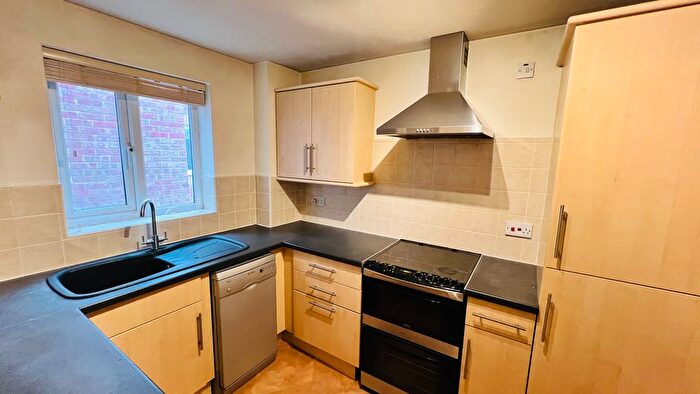 1 Bedroom Flat To Rent In Walpole Road, Slough, SL1