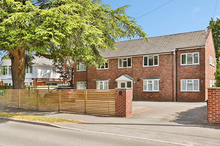2 Bedroom Flat For Sale In Church Road, Ferndown, Dorset, BH22