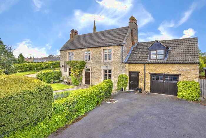 4 Bedroom Detached House For Sale In The Green, Islip, NN14