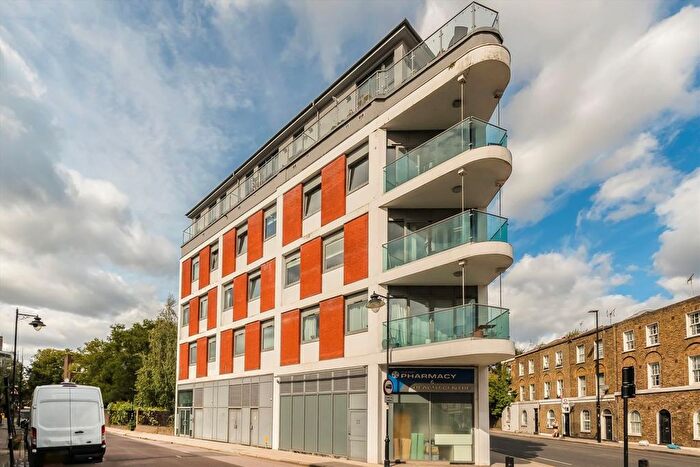 2 Bedroom Flat For Sale In Basire Street, Islington, N1