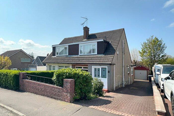 3 Bedroom Semi-Detached House For Sale In Westburn Crescent, Hardgate, G81