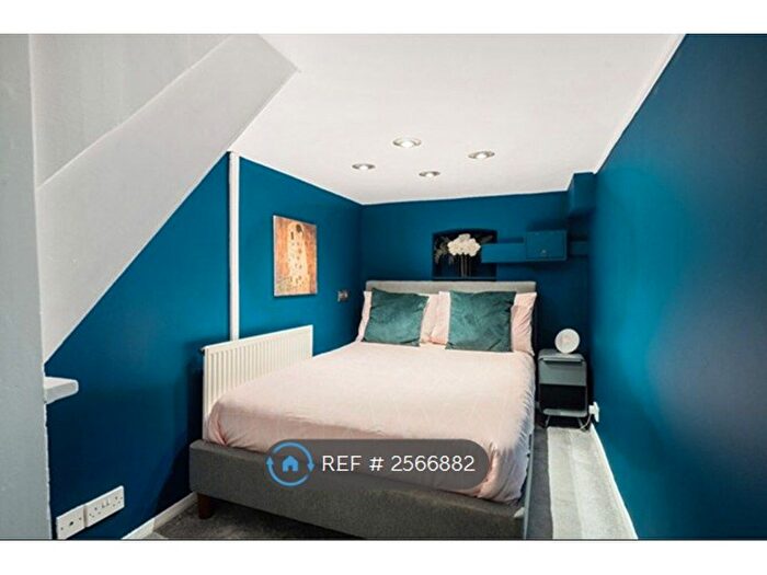 1 Bedroom Flat To Rent In Moreton Road, South Croydon, CR2