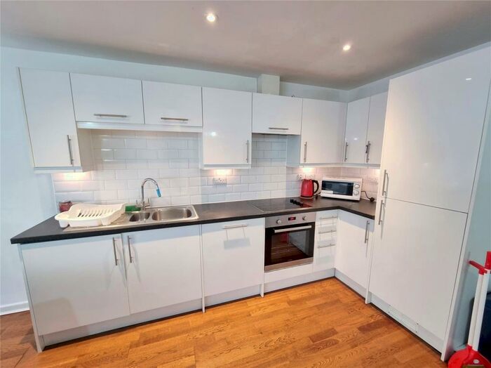 2 Bedroom Apartment To Rent In Station Road, Redhill, Surrey, RH1
