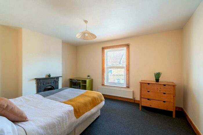 4 Bedroom Terraced House To Rent In Landseer Road, Bath, BA2