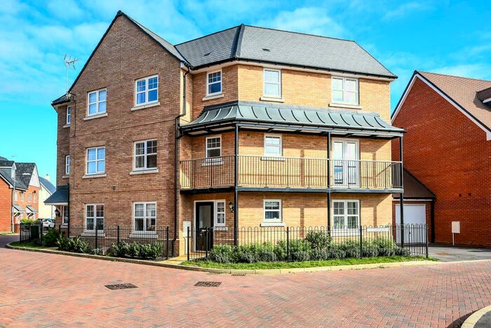 4 Bedroom Detached House To Rent In Aylesbury, Buckinghamshire, HP18