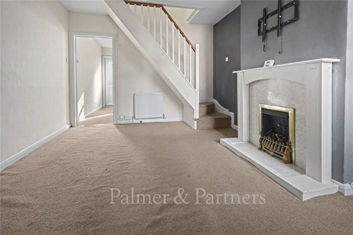 2 Bedroom Terraced House To Rent In New Park Street, Colchester, Essex, CO1
