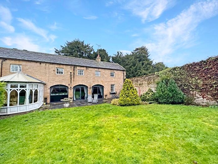 5 Bedroom Property For Sale In Estcourt Road, Darrington, WF8